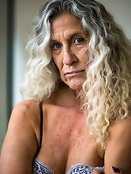 Gilf Photos: 50mm, 60mm and 70mm Portrait of an older Woman